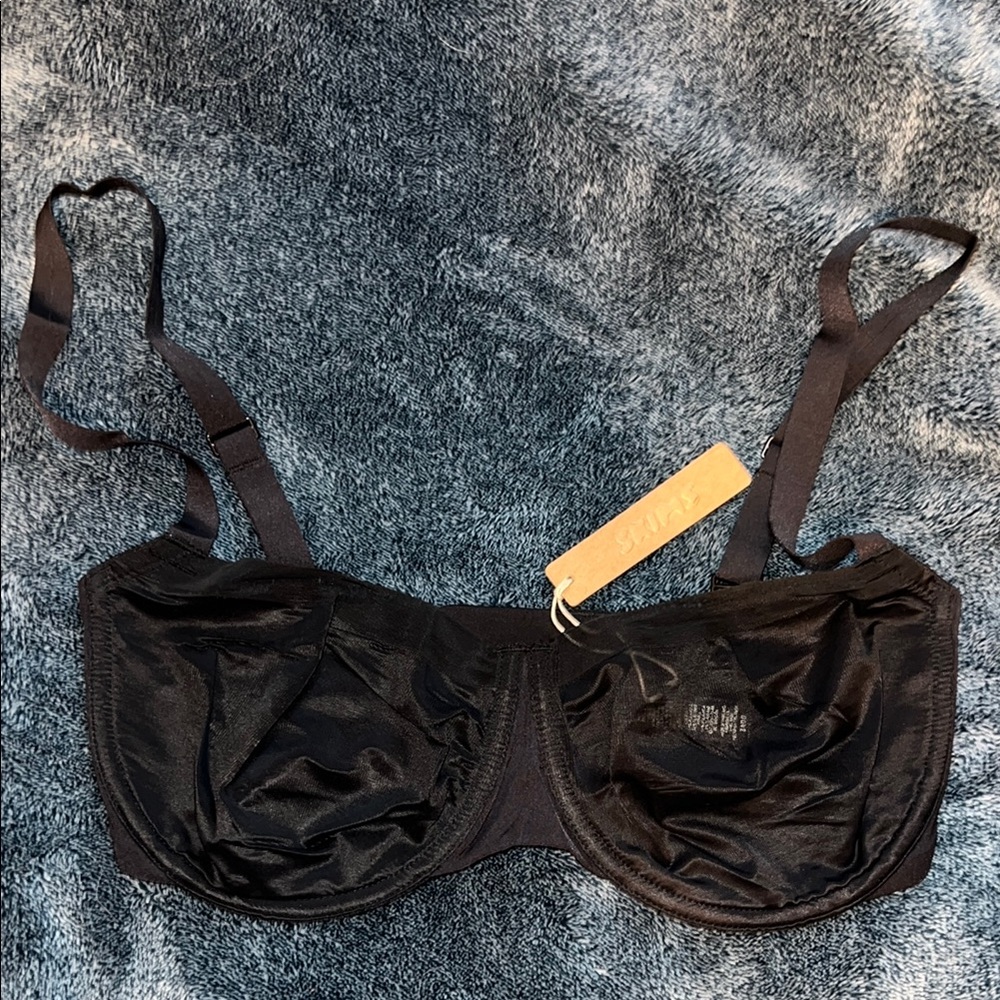 SKIMS Black Underwire Bra